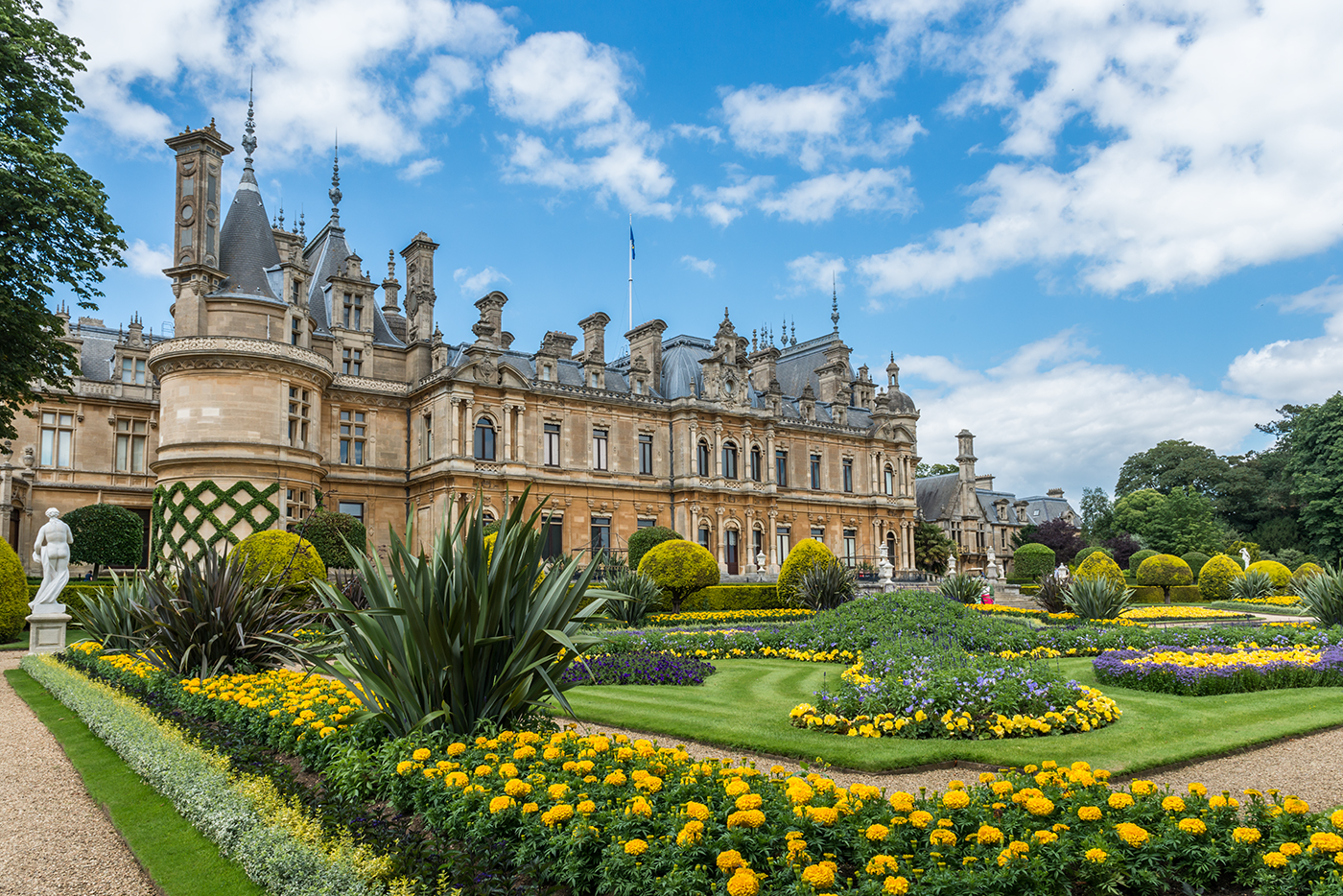 Cambridge England Day Trip to Waddesdon Manor