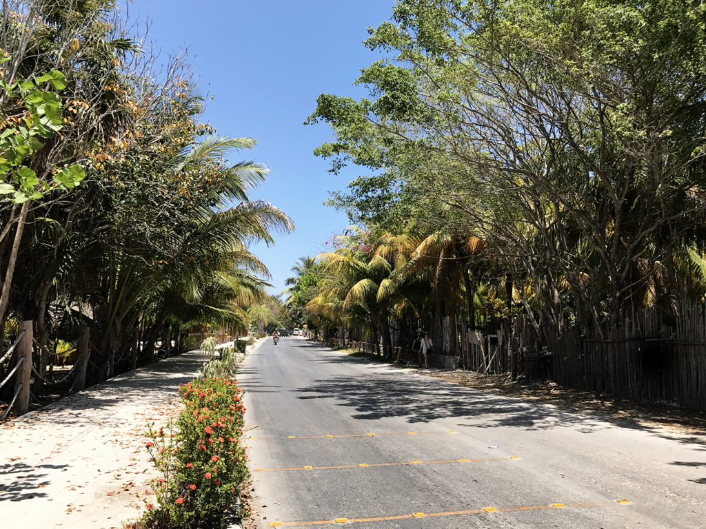 tulum beach road south